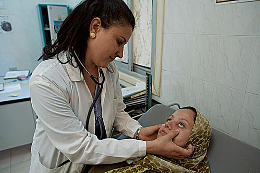 医生,检查,21岁,家庭健康,乡村,地区,怀孕,孩子,埃及,六月,2007年