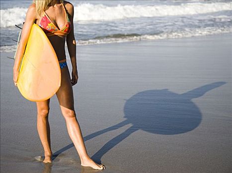 女青年,冲浪板,海滩