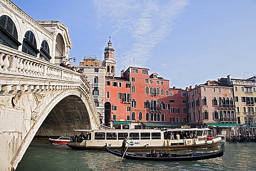 里亚尔托桥,船,大运河,威尼斯,意大利