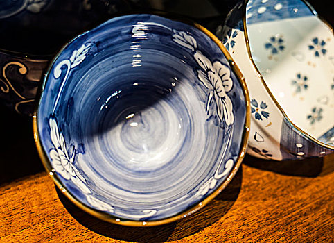 创意陶瓷碗