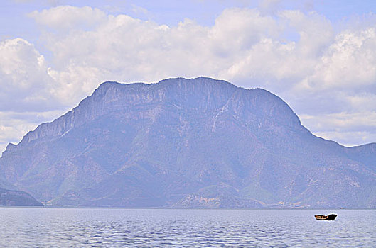 格姆女神山