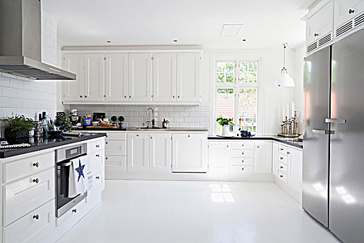 宽敞,白色,厨房,不锈钢,器具
