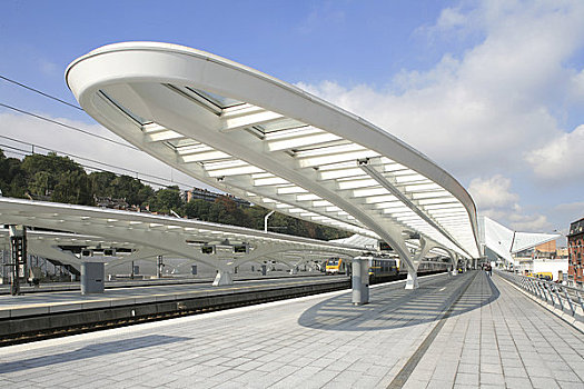 高速火车,车站,圣地亚哥,2009年,白天,户外,站台