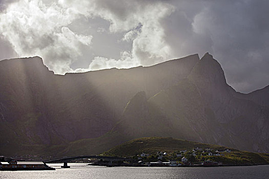 阳光,山,云,风暴,纯,房子,罗弗敦群岛,挪威