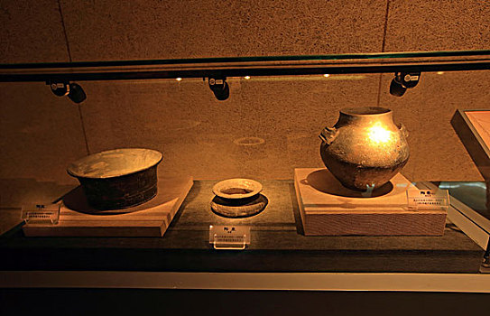 龙山文化黑陶文物