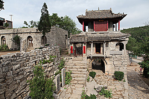 河北石頭村
