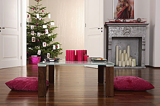 客厅,桌子,垫子,背景,圣诞树