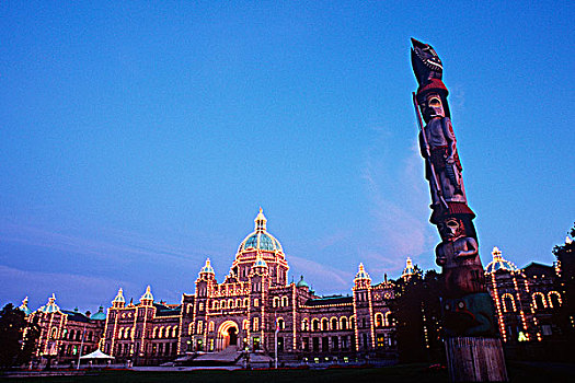 图腾柱,国会大厦,维多利亚,温哥华岛,不列颠哥伦比亚省,加拿大