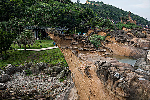 臺灣新北市萬里區“野柳地質公園” 奇特景觀巖礁