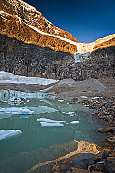 攀升,天使,冰河,湖,碧玉国家公园,艾伯塔省,加拿大