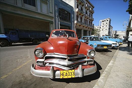 红色,老爷车,停放,街道,哈瓦那,古巴,加勒比海,美洲