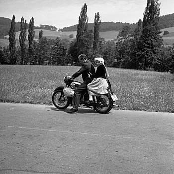 男人,女儿,骑,摩托车,乡间小路,靠近,德国,欧洲