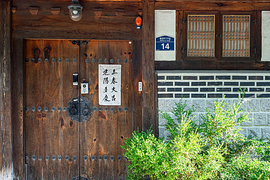 韩国首尔家庭住宅的大门