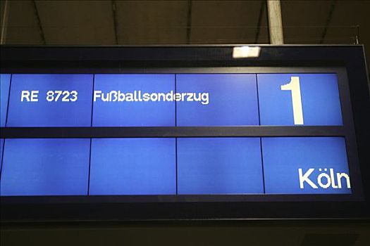 德国,足球,形态,游戏,警察,陪同,火车站,背影
