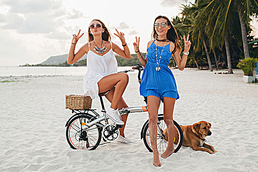头像,两个,美女,自行车,制作,胜利手势,沙滩,甲米,泰国