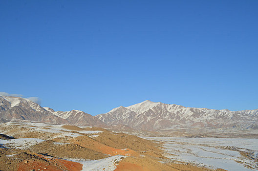 新疆哈密,天山雪韵