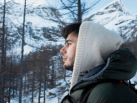 中年,男人,帽衫,雪中,遮盖,山林,风景,头像,皮埃蒙特区,意大利