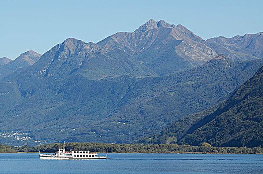 船,马焦雷湖,阿尔卑斯山,背景,洛迦诺,瑞士,提契诺河