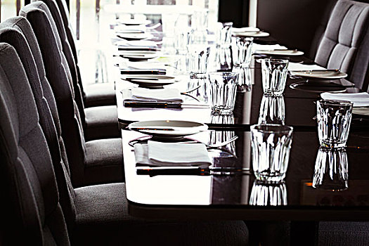 特写,餐桌,玻璃杯,盘子,餐具,餐巾,餐馆