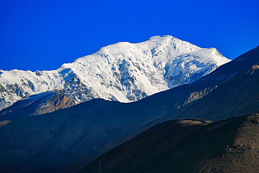 昆仑雪山