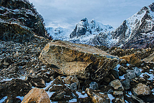 风景,漂石,石头,雪山,瑞恩,罗弗敦群岛,挪威