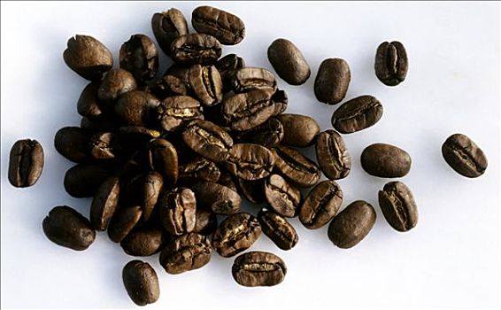堆积,咖啡豆,浅色背景