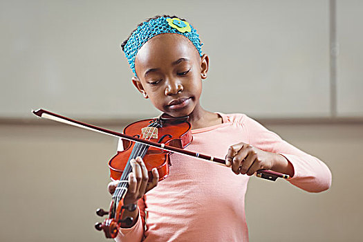专注,学生,演奏,小提琴,教室,学校