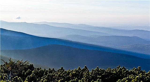 山,秋日风光