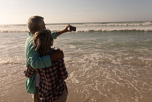 老年,夫妻,手机,海滩