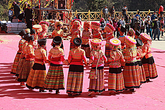 傈僳族舞蹈