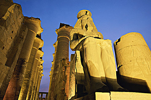埃及,上埃及地区,路克索神庙,仰视,卢克索神庙,黄昏,大幅,尺寸