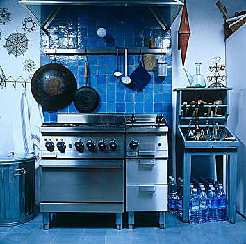 不锈钢,炉子,蓝色,陶瓷,砖瓦,一个,墙壁,乡村,厨房