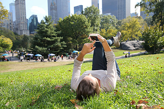 美女,中央公园,智能手机