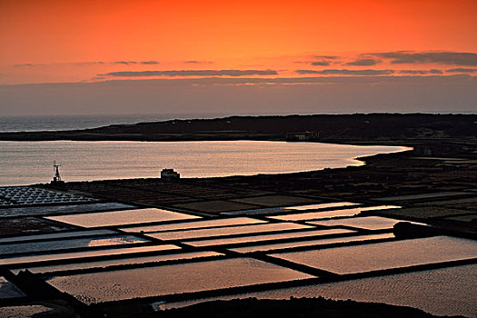 海盐,制作,盐厂,日落,兰索罗特岛,加纳利群岛,西班牙,欧洲