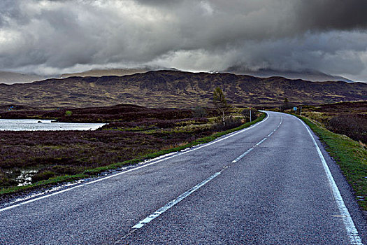 乡间小路,荒野,风景,乌云,兰诺克沼泽,苏格兰,英国