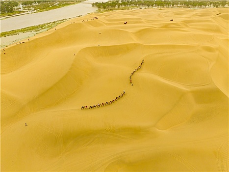 航拍新疆罗布人村寨风景区