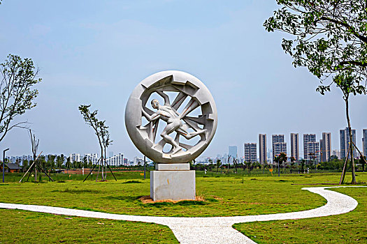 长沙洋湖体育公园雕塑－创造者
