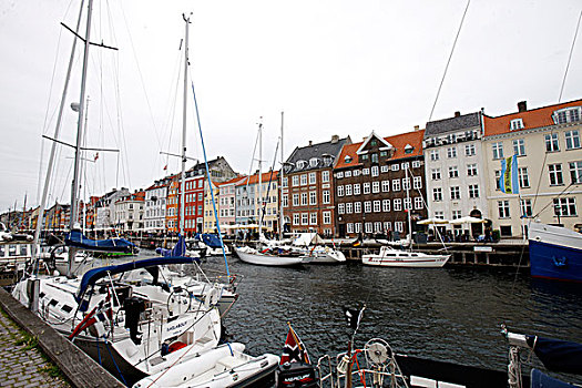 nyhavn,harbour,in,copenhagen,denmark,丹麦哥本哈根