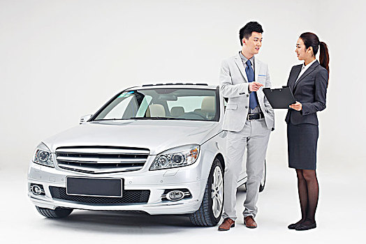 专业销售为成功商务人士提供购车服务