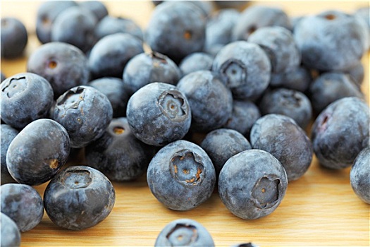 蓝莓,木质背景