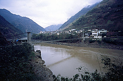 怒江吊桥图片