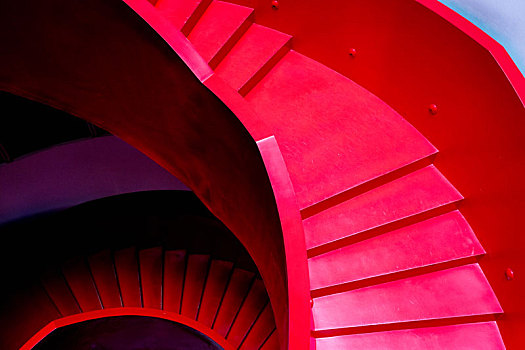 北京室内红色旋转楼梯
