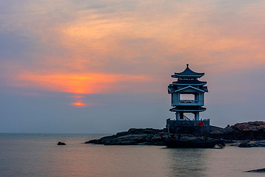 辽宁葫芦岛兴城海滨三礁揽胜日出