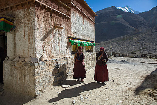 西藏珠峰绒布寺