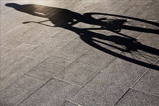 影子,一个人,骑自行车