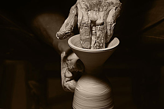 拉坯陶瓷工艺