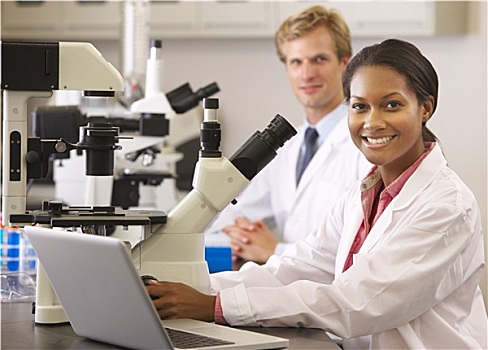 男性,女性,科学家,显微镜,实验室