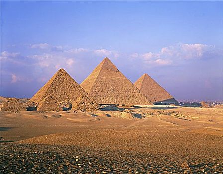 吉萨金字塔,埃及