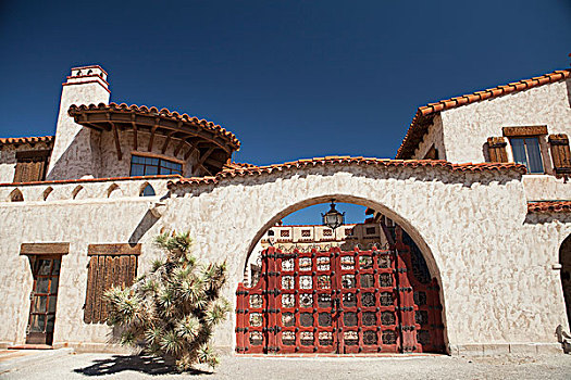 背影,入口,城堡,死亡谷国家公园,加利福尼亚,美国