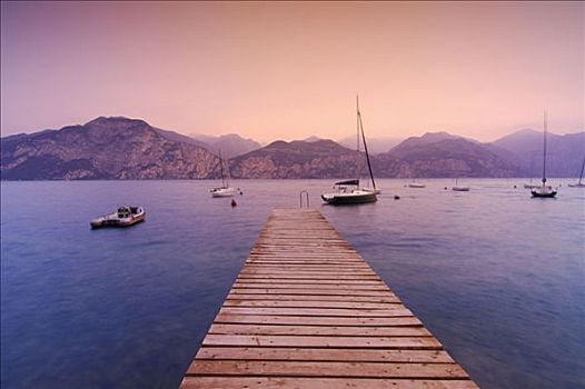 码头,船,高山湖,加尔达,意大利